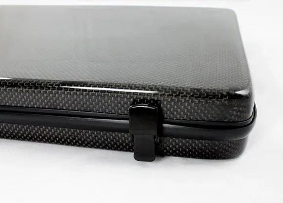 2-carbon-fiber-laptop-hardware.jpg